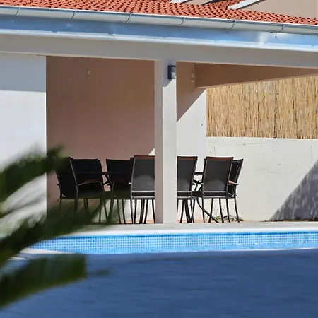 Fjaka With Swimming Pool *